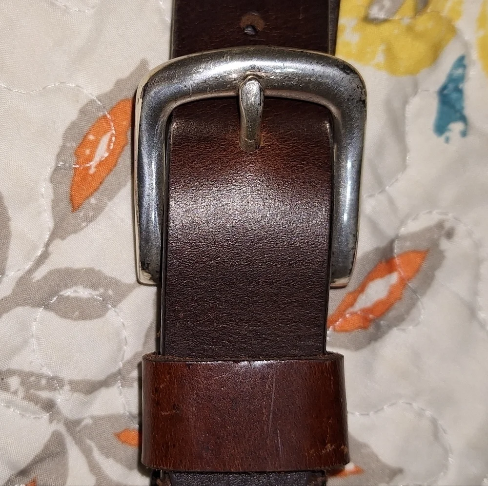 A men's Ga Bulldog's leather belt that's 46.25